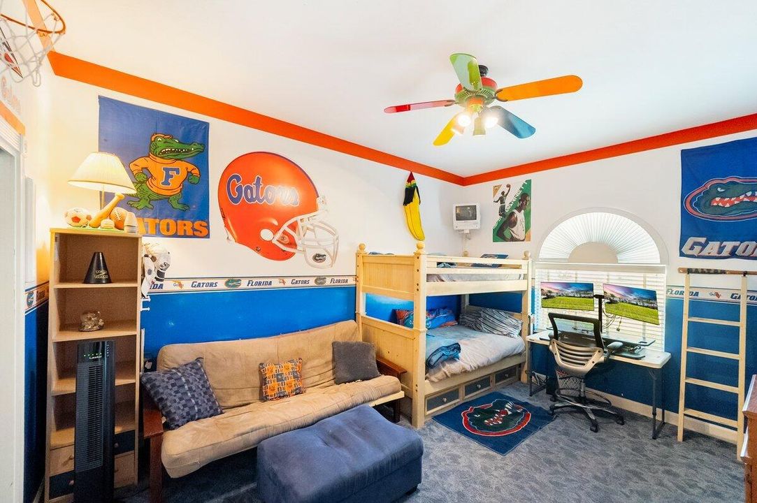 For Sale: $689,000 (5 beds, 4 baths, 4218 Square Feet)