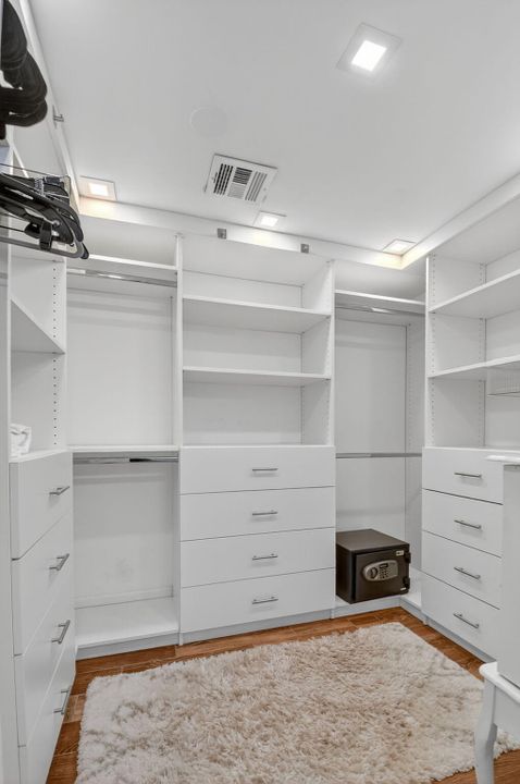 В аренду: $6,900 (3 спален, 2 ванн, 1498 Квадратных фут)