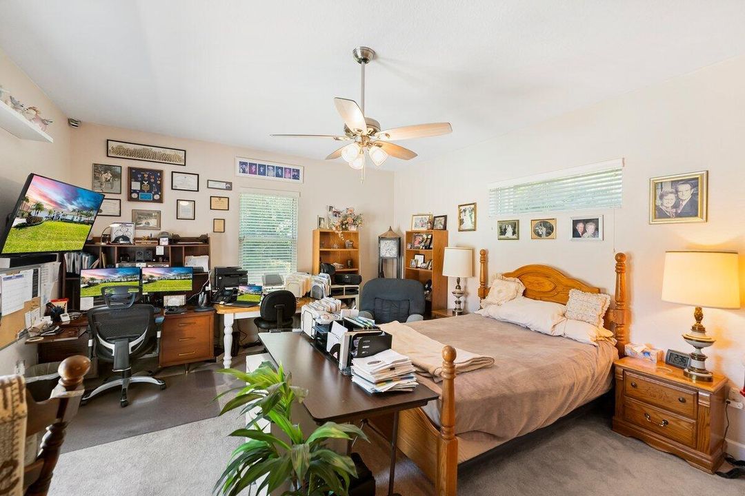 For Sale: $689,000 (5 beds, 4 baths, 4218 Square Feet)