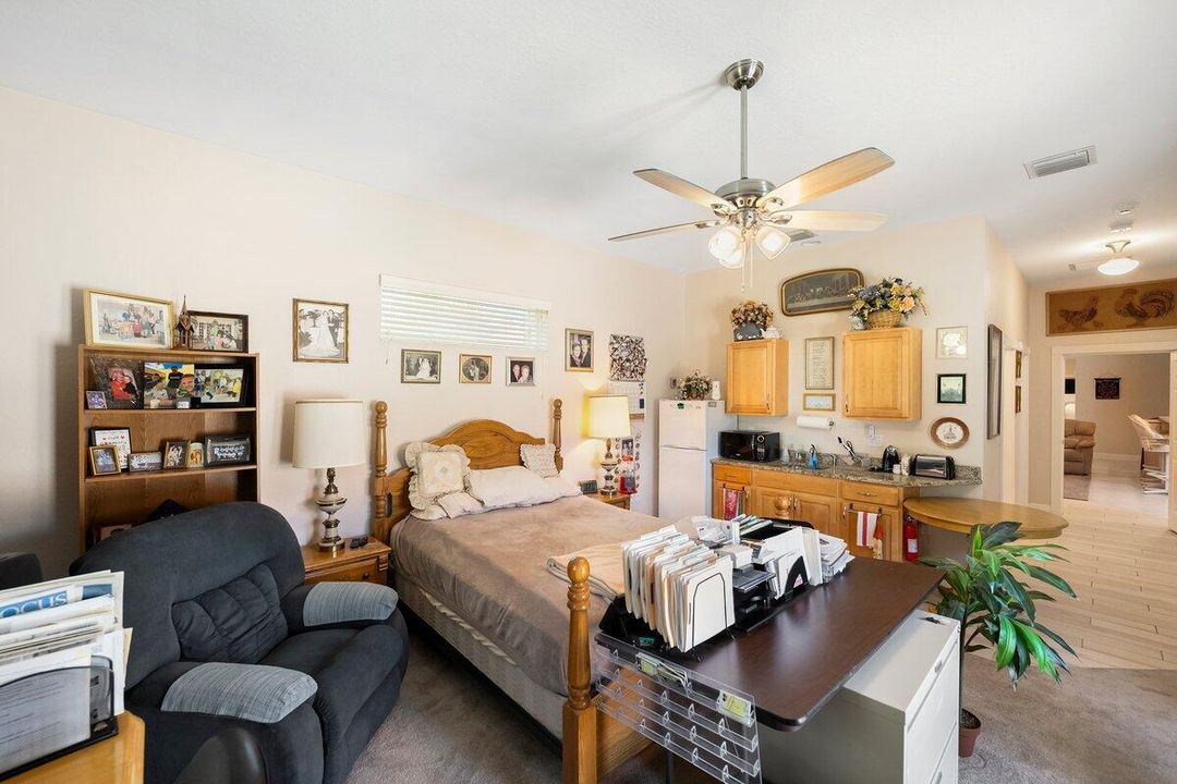 For Sale: $689,000 (5 beds, 4 baths, 4218 Square Feet)