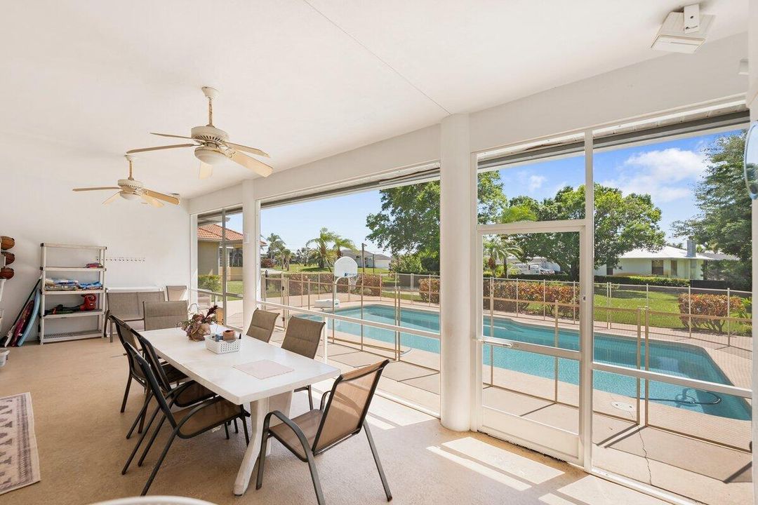 For Sale: $689,000 (5 beds, 4 baths, 4218 Square Feet)