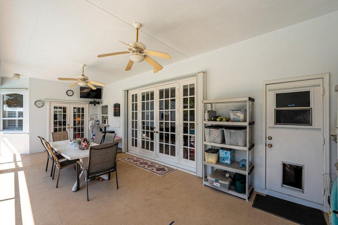 For Sale: $689,000 (5 beds, 4 baths, 4218 Square Feet)