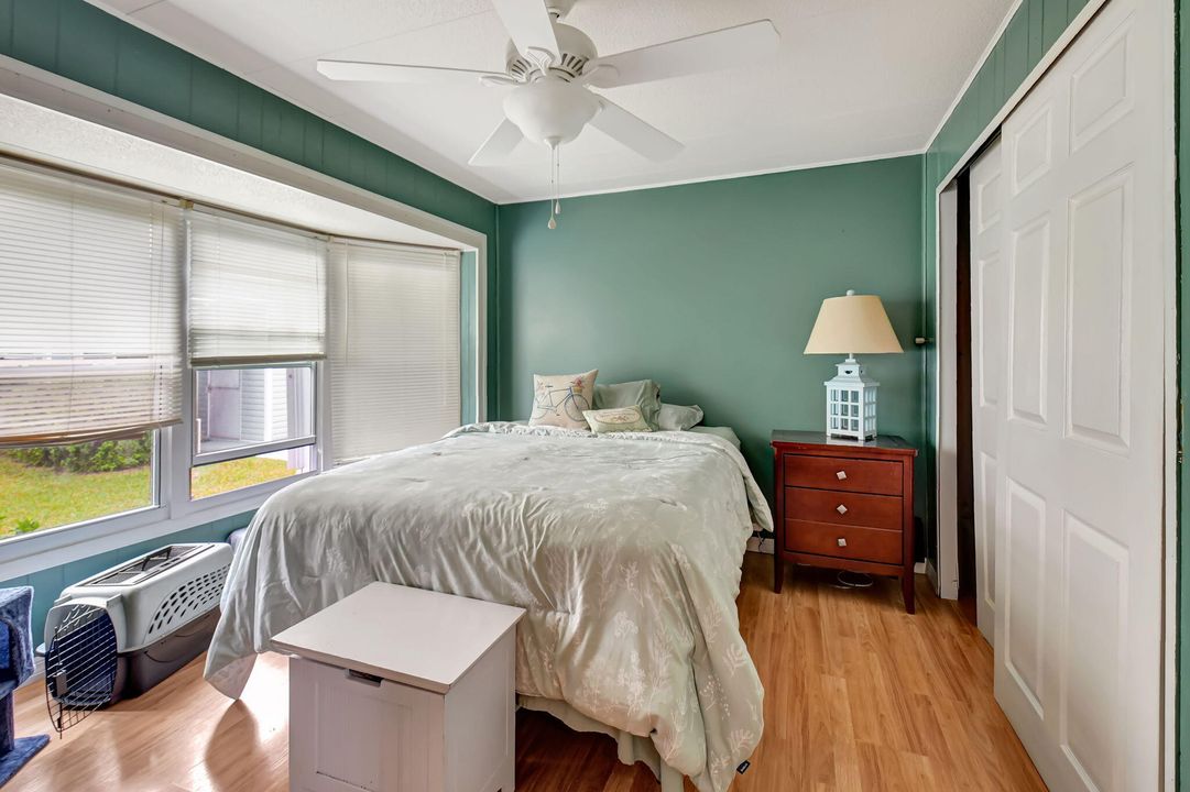 For Sale: $104,900 (2 beds, 2 baths, 825 Square Feet)