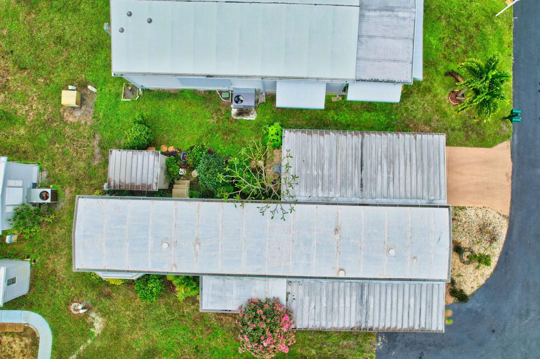 For Sale: $104,900 (2 beds, 2 baths, 825 Square Feet)