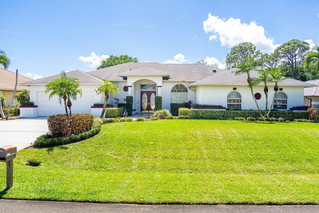 For Sale: $689,000 (5 beds, 4 baths, 4218 Square Feet)