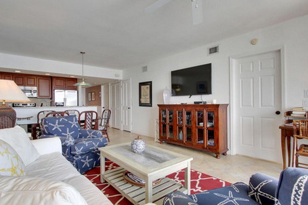 В аренду: $4,100 (2 спален, 2 ванн, 1100 Квадратных фут)