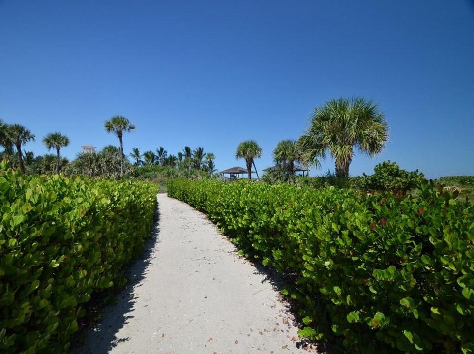 В аренду: $4,100 (2 спален, 2 ванн, 1100 Квадратных фут)