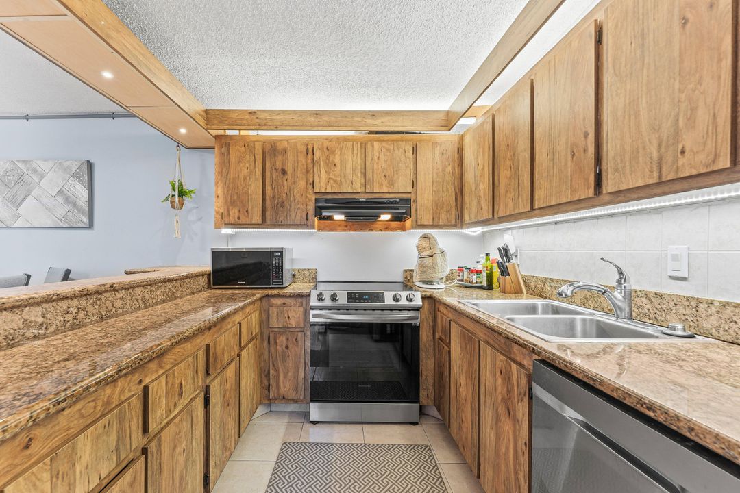 En Venta: $327,999 (3 camas, 2 baños, 1540 Pies cuadrados)