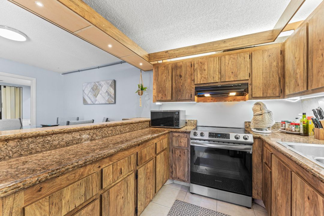 En Venta: $327,999 (3 camas, 2 baños, 1540 Pies cuadrados)