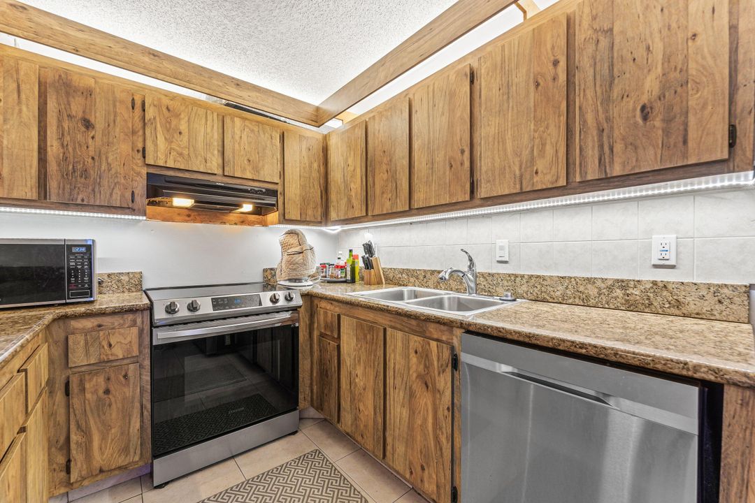 En Venta: $327,999 (3 camas, 2 baños, 1540 Pies cuadrados)