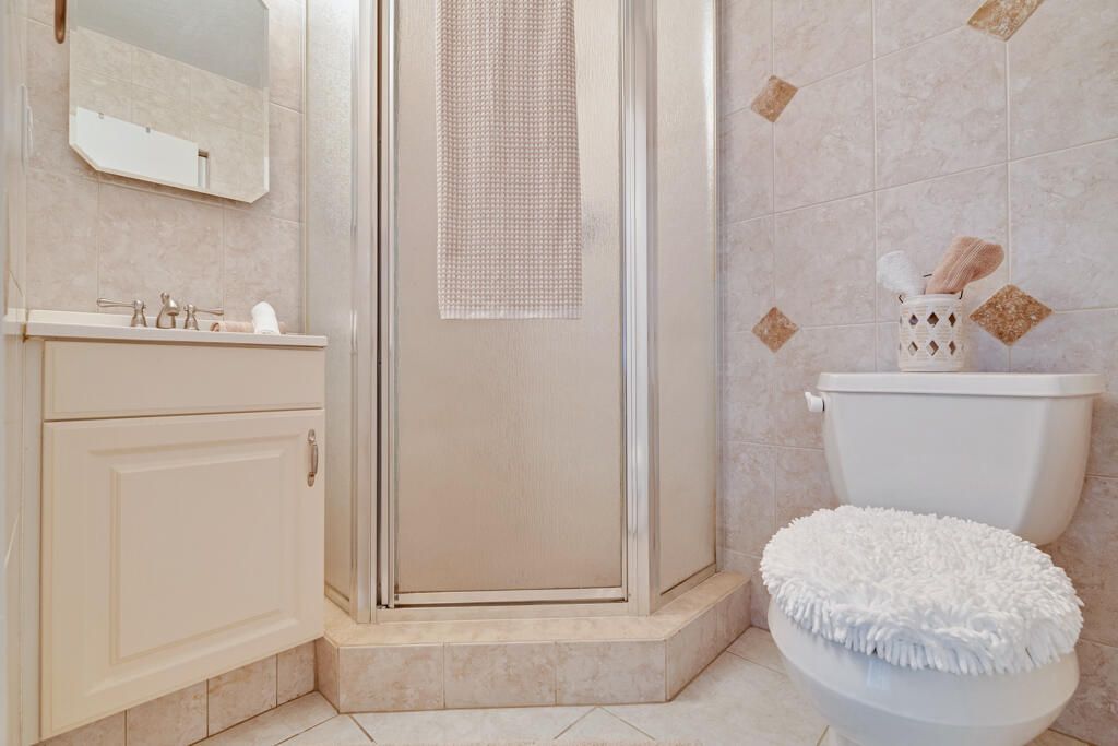 For Rent: $1,900 (2 beds, 2 baths, 1167 Square Feet)