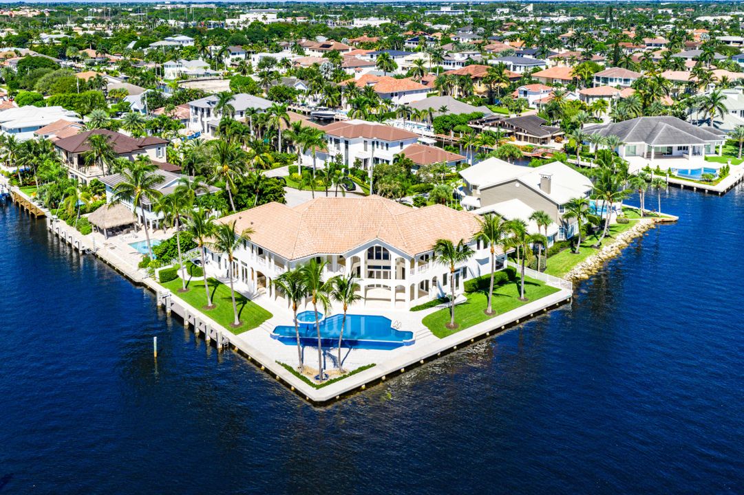 待售: $8,499,000 (5 贝兹, 7 浴室, 7360 平方英尺)