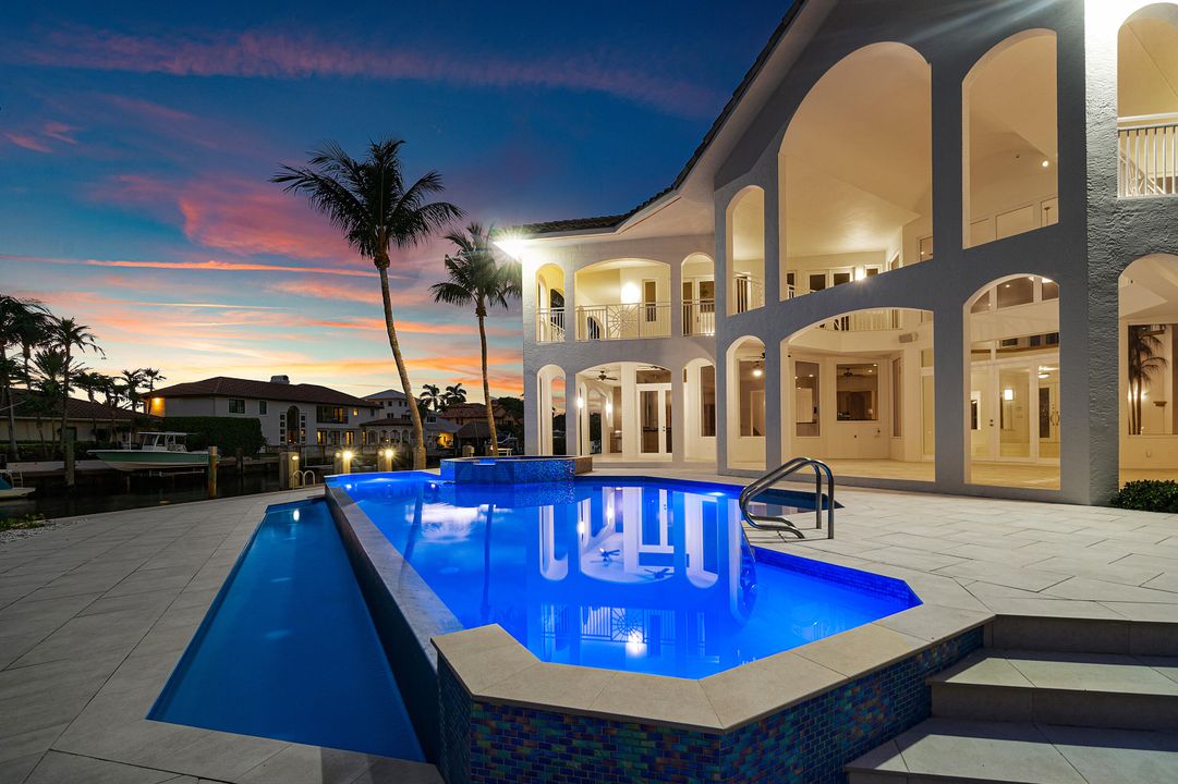 待售: $8,499,000 (5 贝兹, 7 浴室, 7360 平方英尺)