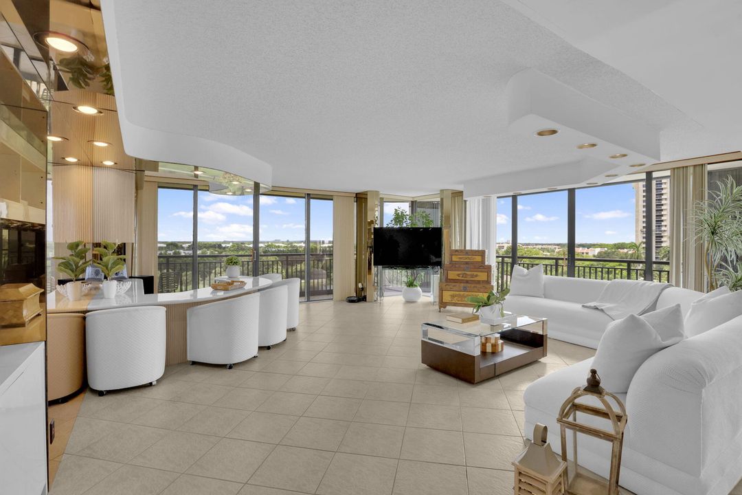 For Sale: $575,000 (2 beds, 2 baths, 2209 Square Feet)