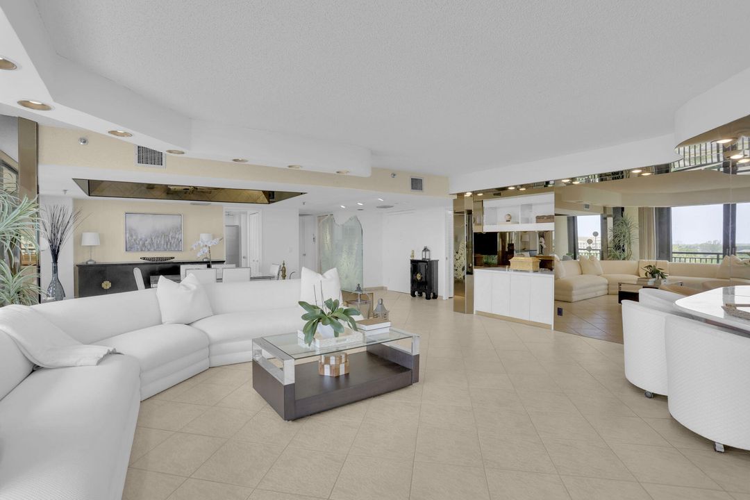 For Sale: $575,000 (2 beds, 2 baths, 2209 Square Feet)