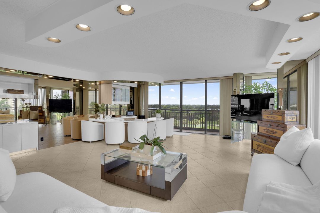 For Sale: $575,000 (2 beds, 2 baths, 2209 Square Feet)