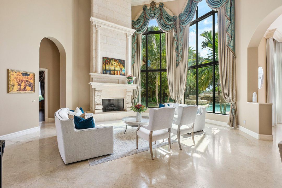 На продажу: $5,270,000 (6 спален, 6 ванн, 6680 Квадратных фут)