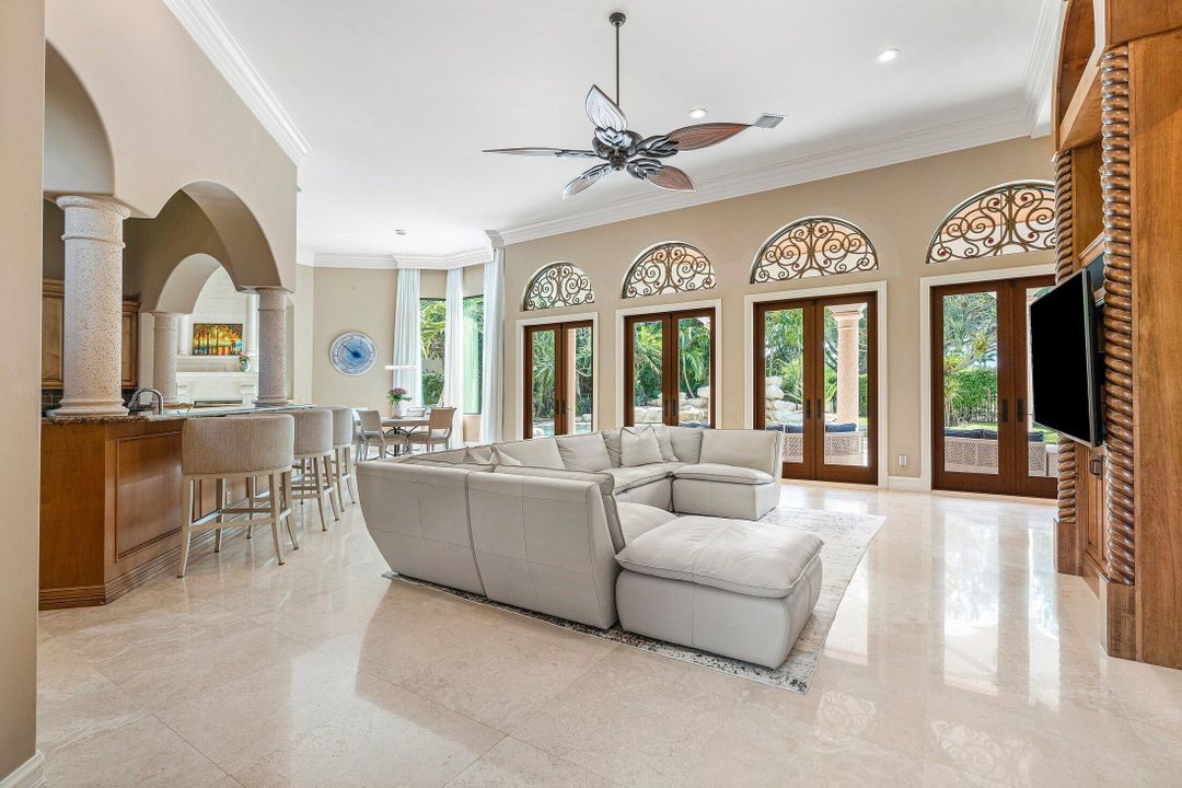 На продажу: $5,270,000 (6 спален, 6 ванн, 6680 Квадратных фут)