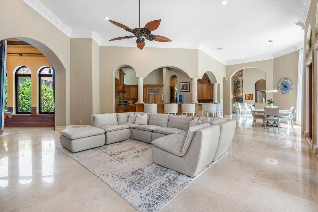 На продажу: $5,270,000 (6 спален, 6 ванн, 6680 Квадратных фут)