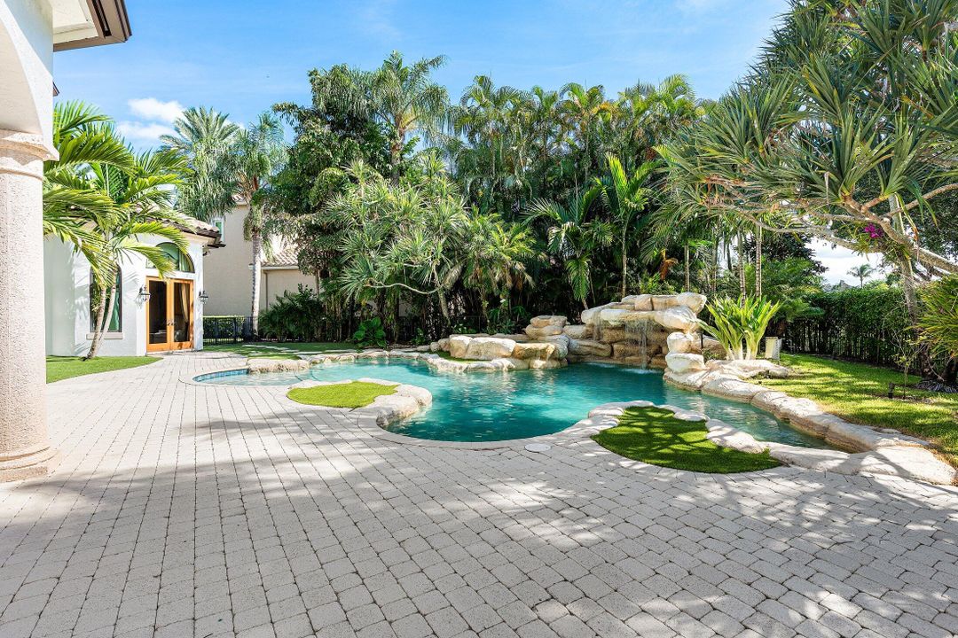 На продажу: $5,270,000 (6 спален, 6 ванн, 6680 Квадратных фут)