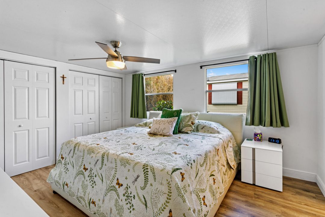 Active With Contract: $215,000 (3 beds, 2 baths, 1113 Square Feet)