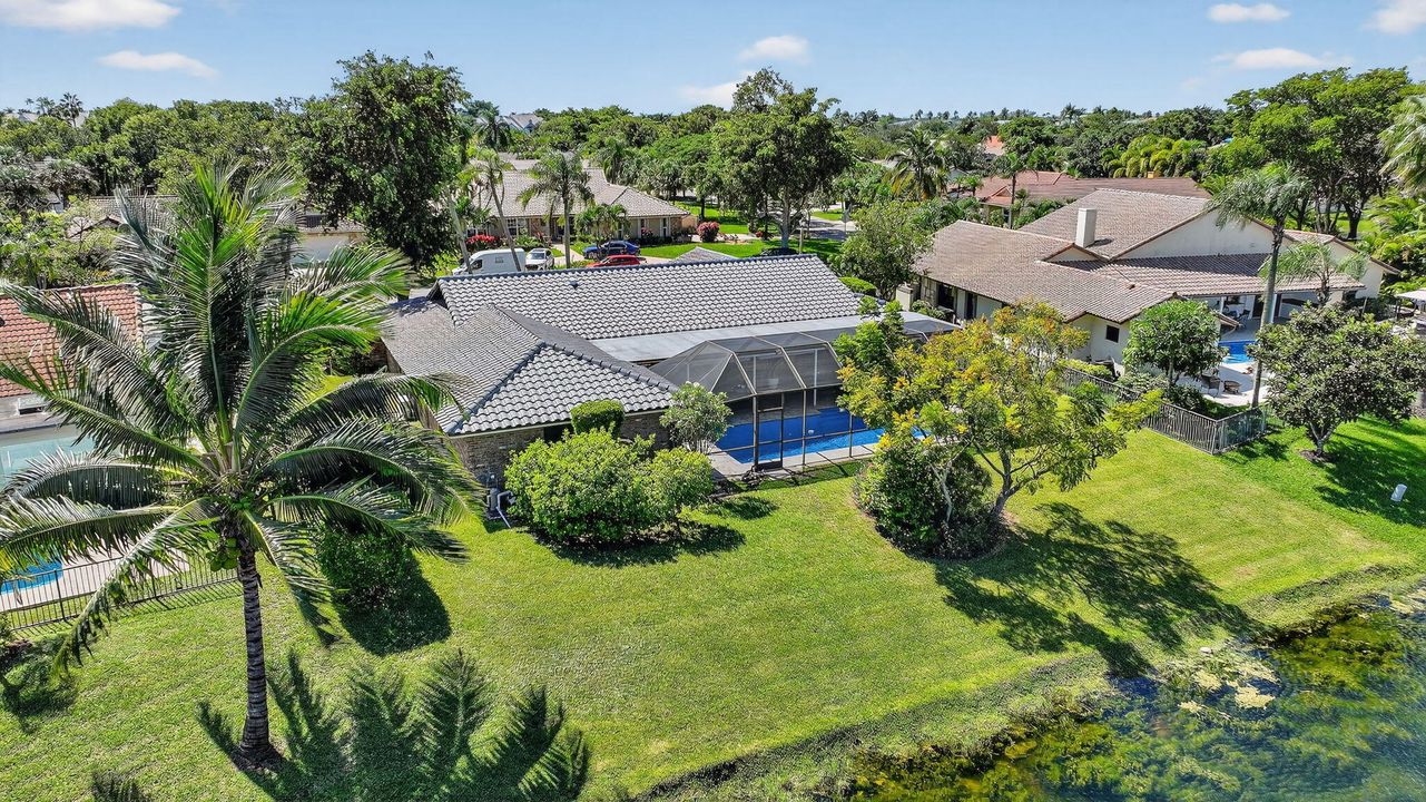 For Sale: $920,000 (4 beds, 2 baths, 2888 Square Feet)