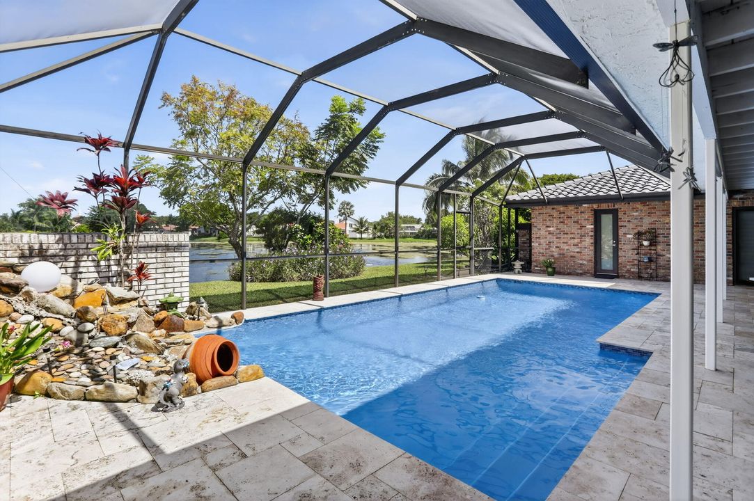 For Sale: $920,000 (4 beds, 2 baths, 2888 Square Feet)