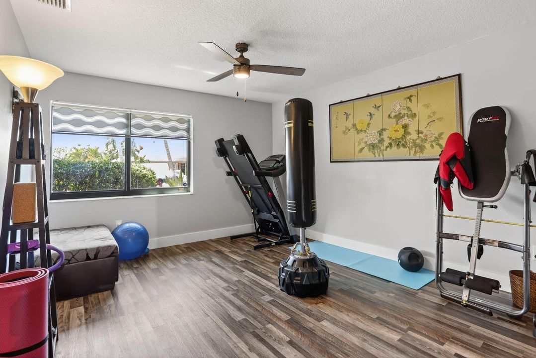 For Sale: $920,000 (4 beds, 2 baths, 2888 Square Feet)