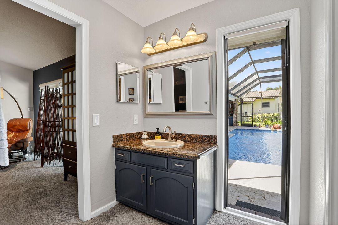 For Sale: $920,000 (4 beds, 2 baths, 2888 Square Feet)