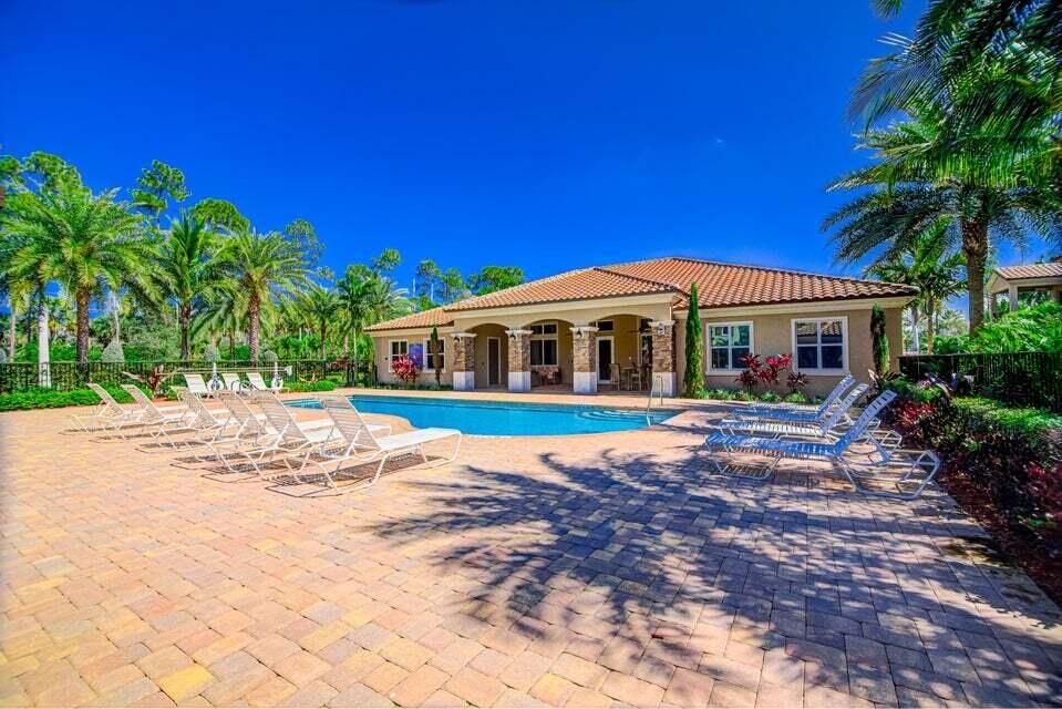 В аренду: $7,500 (3 спален, 2 ванн, 2335 Квадратных фут)