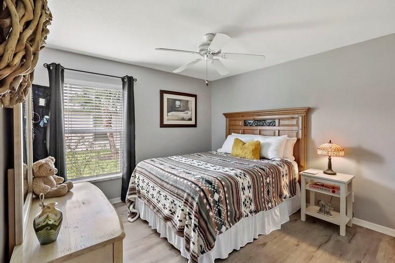 На продажу: $410,000 (4 спален, 2 ванн, 1942 Квадратных фут)