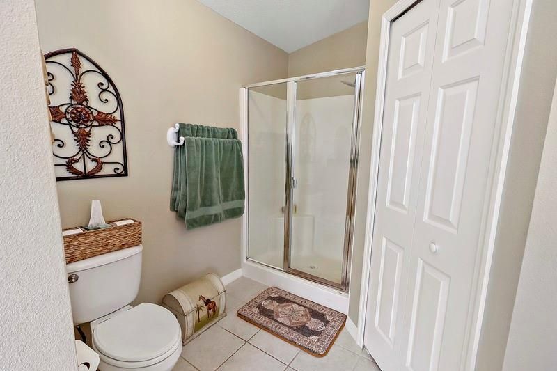 На продажу: $410,000 (4 спален, 2 ванн, 1942 Квадратных фут)