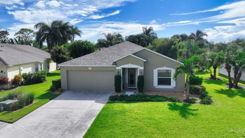 На продажу: $410,000 (4 спален, 2 ванн, 1942 Квадратных фут)