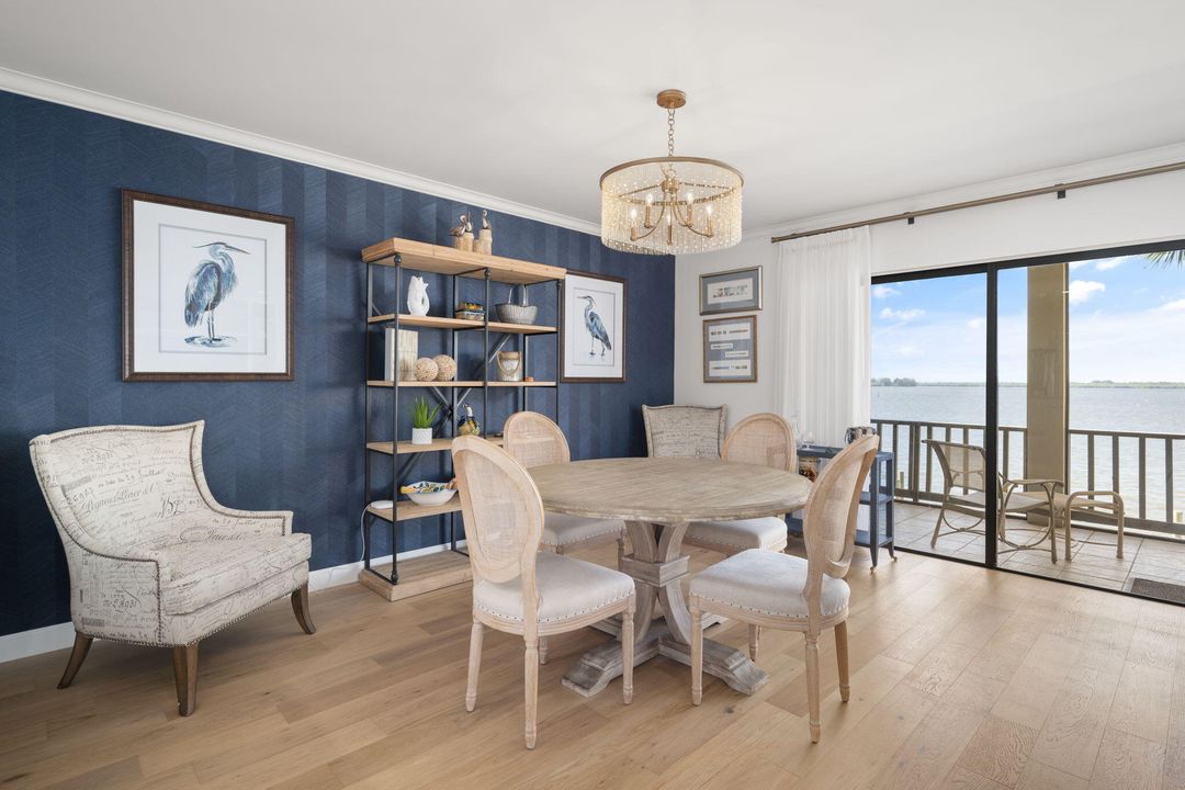 For Sale: $835,000 (2 beds, 2 baths, 1600 Square Feet)