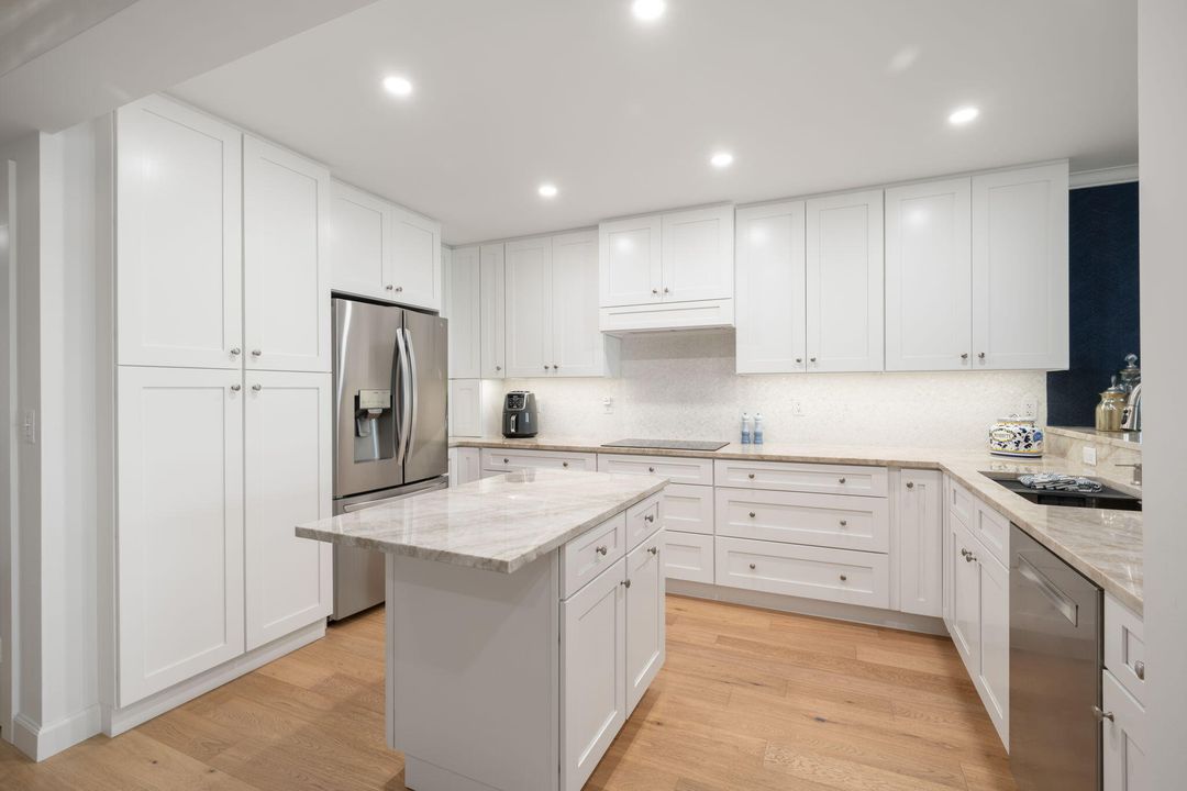 For Sale: $835,000 (2 beds, 2 baths, 1600 Square Feet)