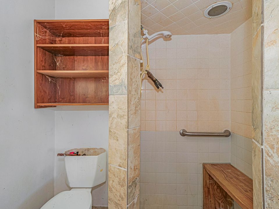 Под контрактом: $160,000 (3 спален, 2 ванн, 1084 Квадратных фут)