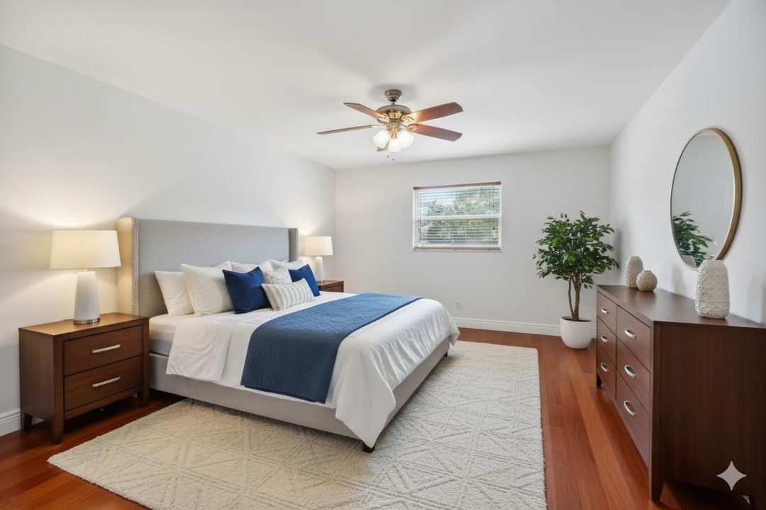 Active With Contract: $299,999 (2 beds, 2 baths, 1364 Square Feet)