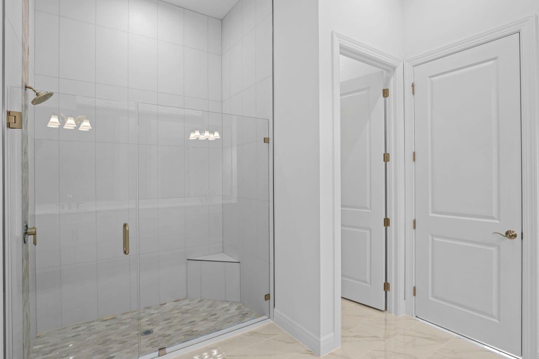 Под контрактом: $849,990 (2 спален, 2 ванн, 1968 Квадратных фут)