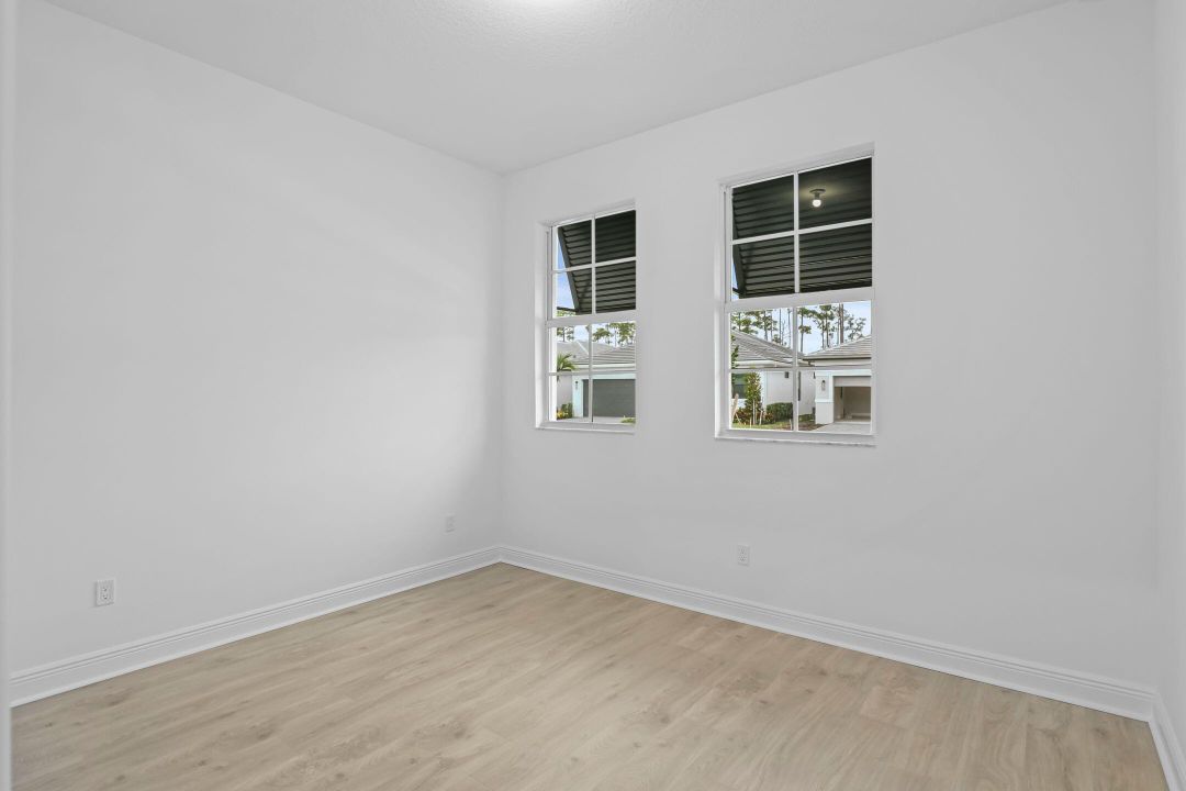 Под контрактом: $849,990 (2 спален, 2 ванн, 1968 Квадратных фут)