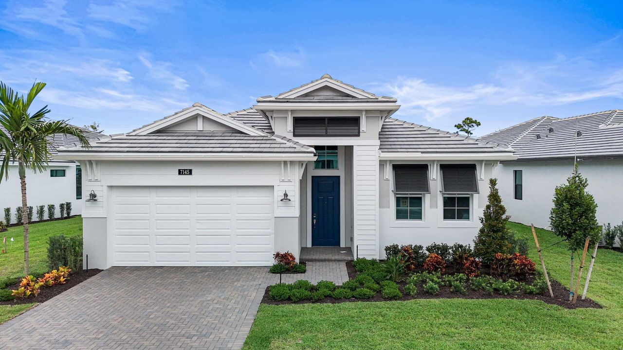 Под контрактом: $849,990 (2 спален, 2 ванн, 1968 Квадратных фут)