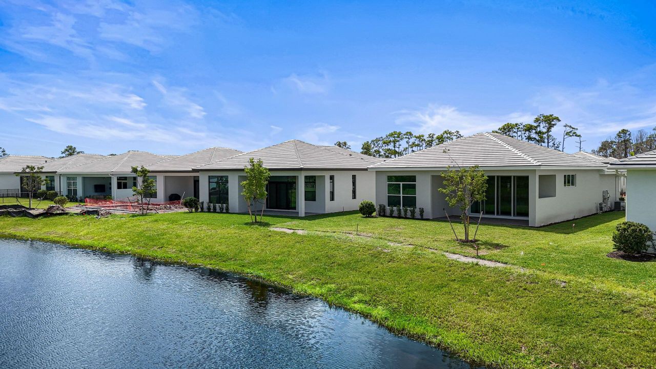 Под контрактом: $849,990 (2 спален, 2 ванн, 1968 Квадратных фут)