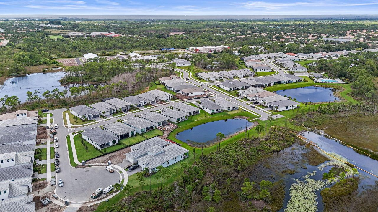 Под контрактом: $849,990 (2 спален, 2 ванн, 1968 Квадратных фут)