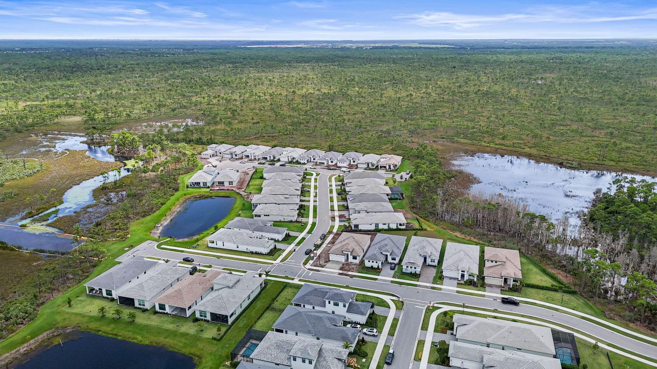 Под контрактом: $849,990 (2 спален, 2 ванн, 1968 Квадратных фут)