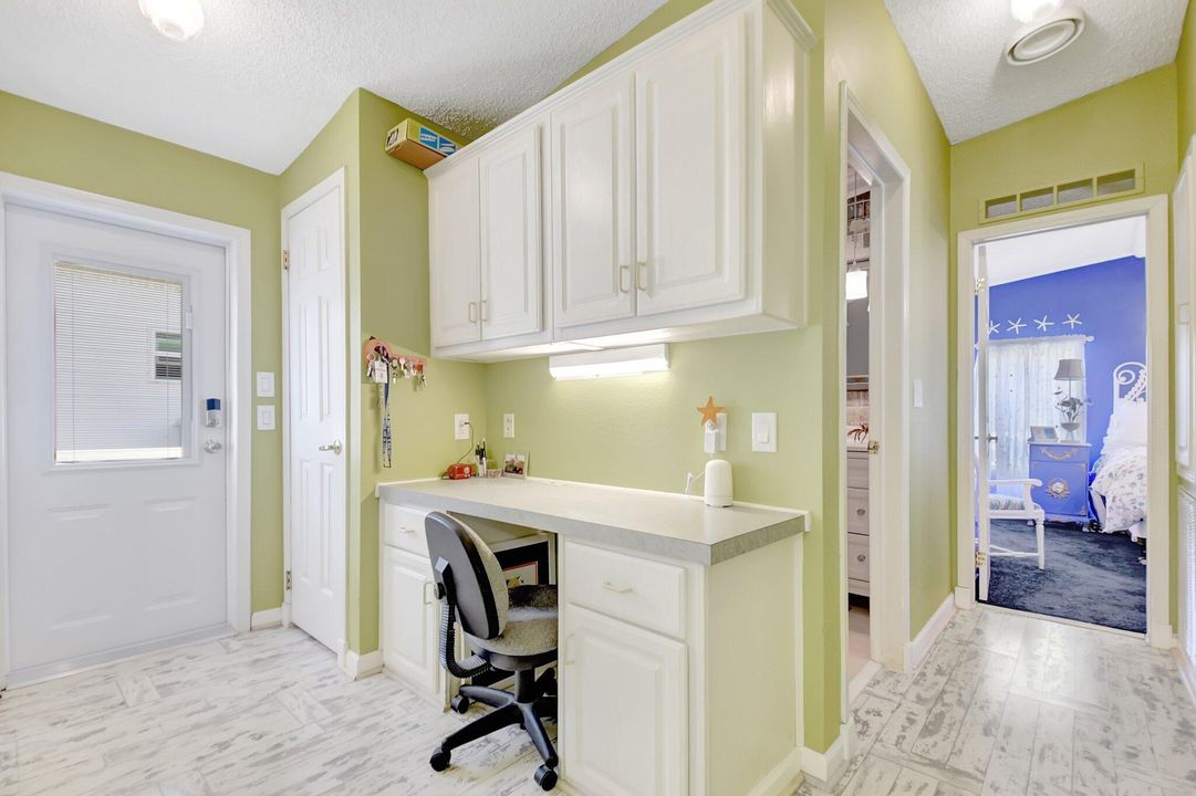 На продажу: $650,000 (2 спален, 2 ванн, 1197 Квадратных фут)