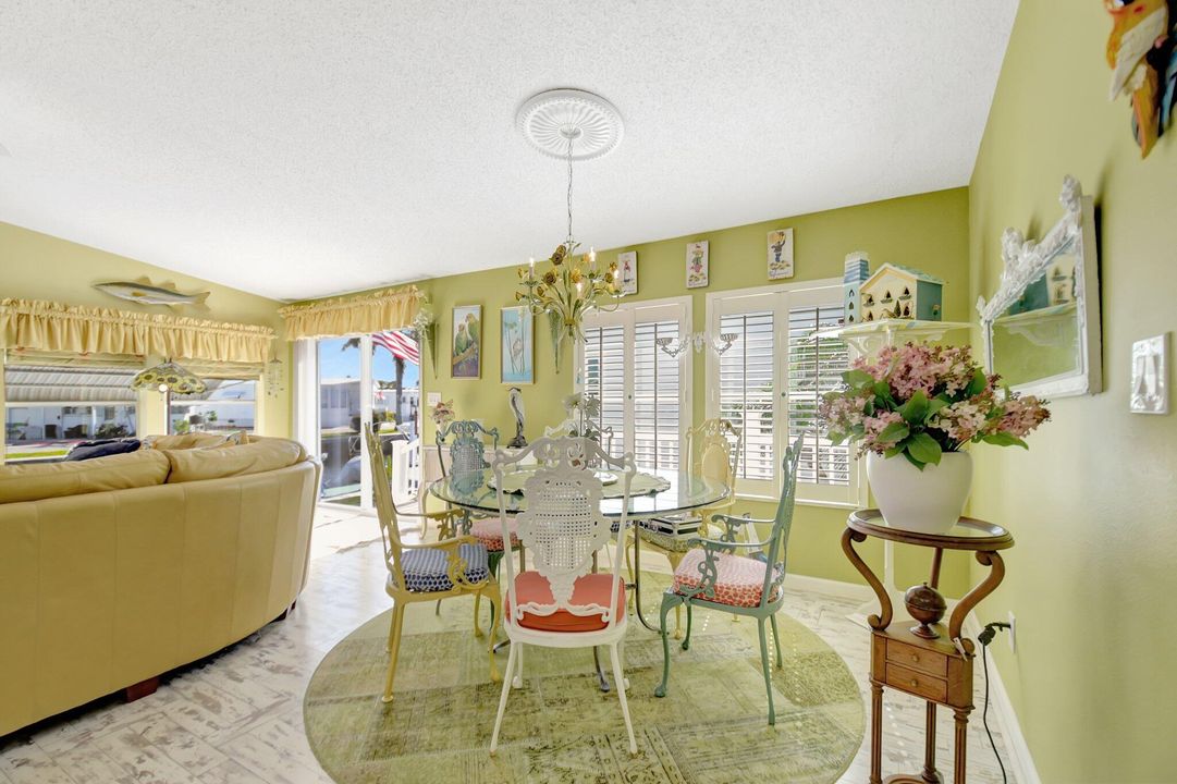 На продажу: $650,000 (2 спален, 2 ванн, 1197 Квадратных фут)