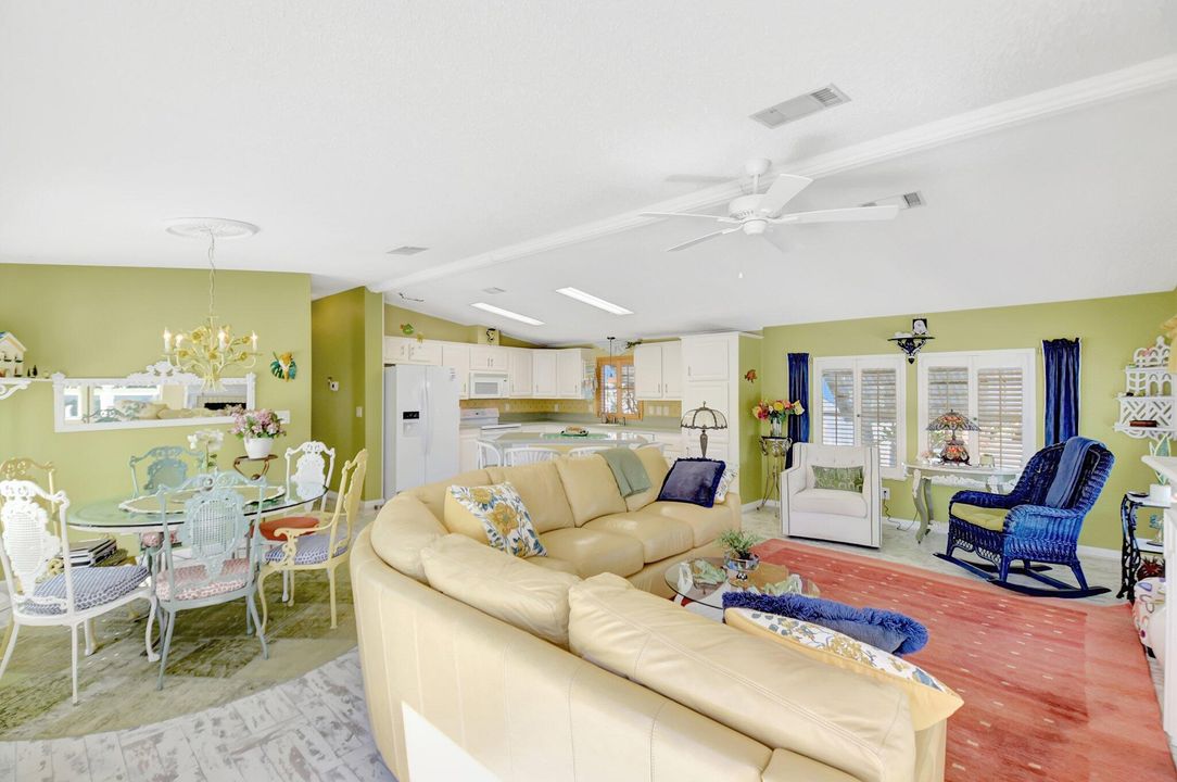 На продажу: $650,000 (2 спален, 2 ванн, 1197 Квадратных фут)