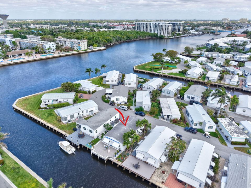 На продажу: $650,000 (2 спален, 2 ванн, 1197 Квадратных фут)