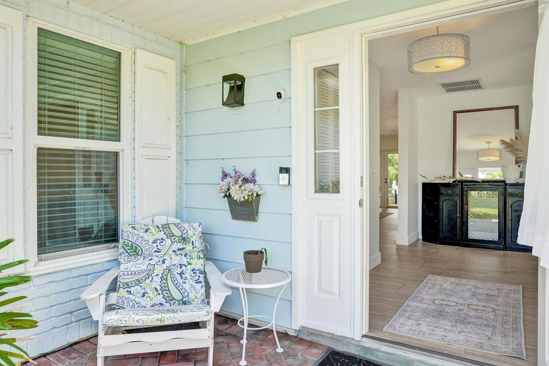 合同活跃: $7,500 (3 贝兹, 2 浴室, 1641 平方英尺)