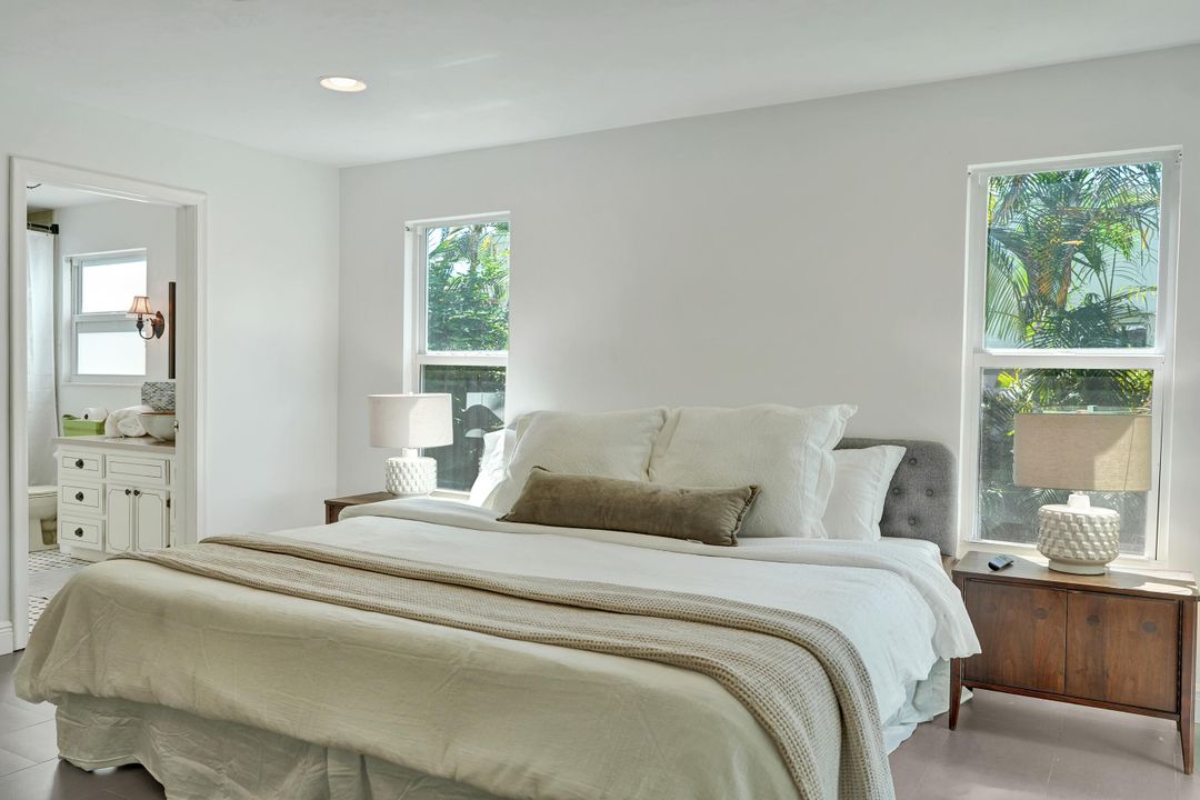 合同活跃: $7,500 (3 贝兹, 2 浴室, 1641 平方英尺)