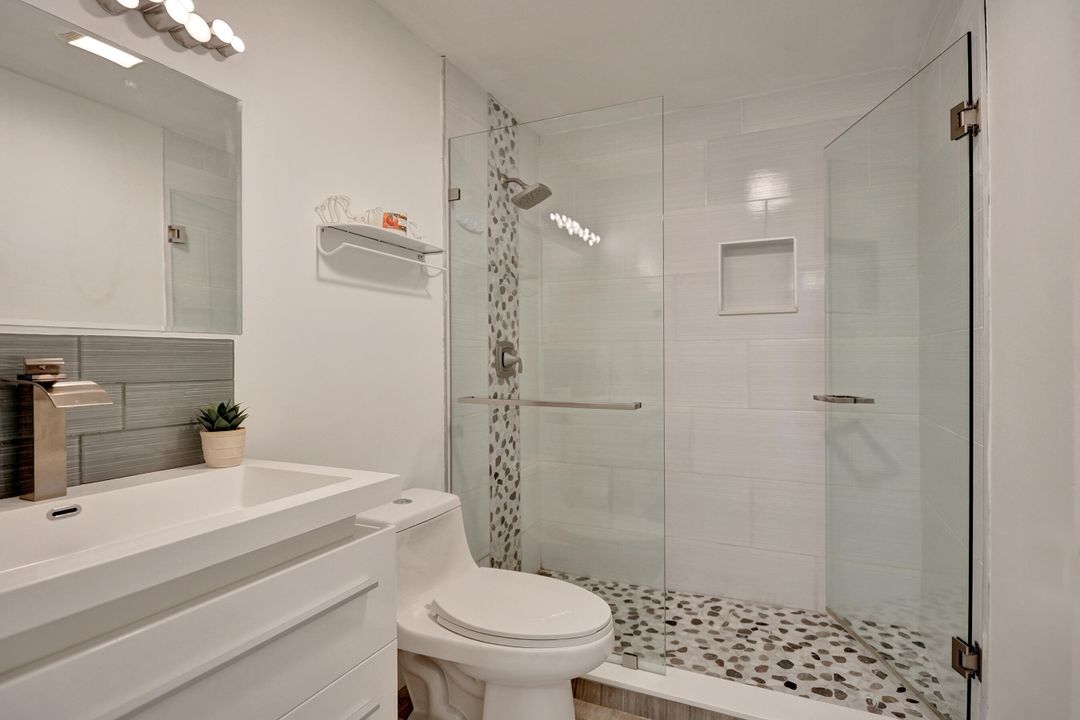 合同活跃: $7,500 (3 贝兹, 2 浴室, 1641 平方英尺)